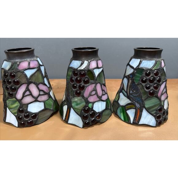 Set Of 3 Vintage Stained Glass Lamp Pendant Light Shade Blue Jay & Berries - Picture 10 of 16